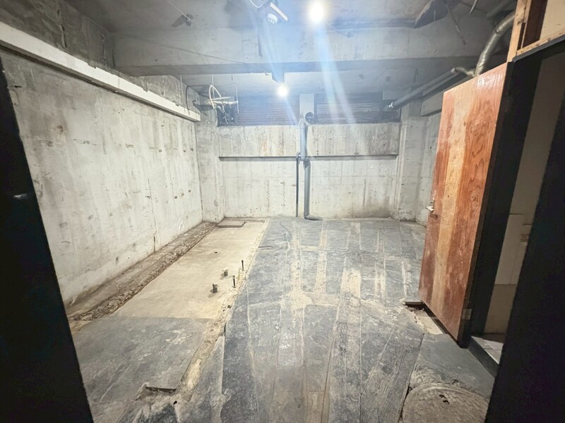 心斎橋・ミナミ 地下1階 新道頓堀ビル 居抜き・空き店舗物件
