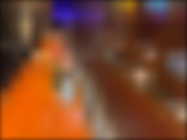 新宿区のバー（10坪台・造作500〜1,000万円） 写真3（ぼかし処理）